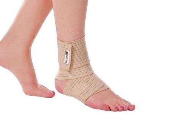 怎么判斷扭傷骨頭 如何治療 怎么判斷扭傷骨頭 如何治療