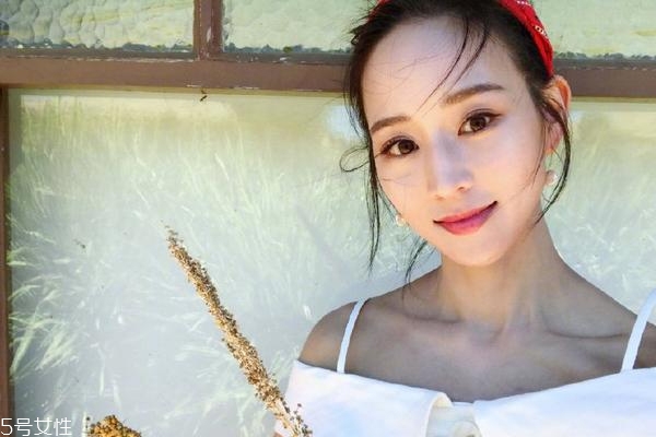 常頭痛看不清楚除了葉黃素 4招護(hù)眼技巧 常頭痛看不清楚除了葉黃素 4招護(hù)眼技巧