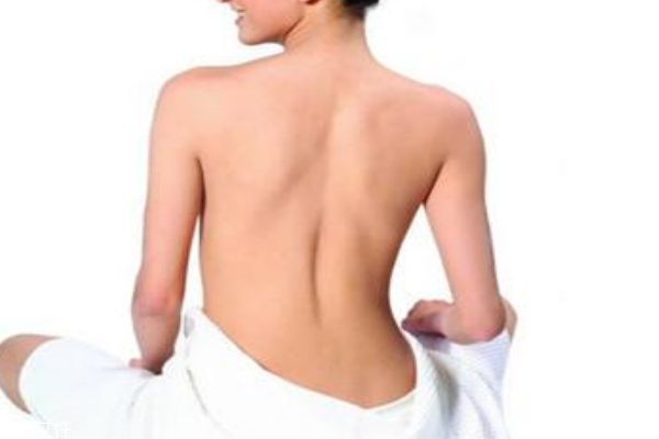后背胖是什么原因 怎么減 后背胖是什么原因 怎么減