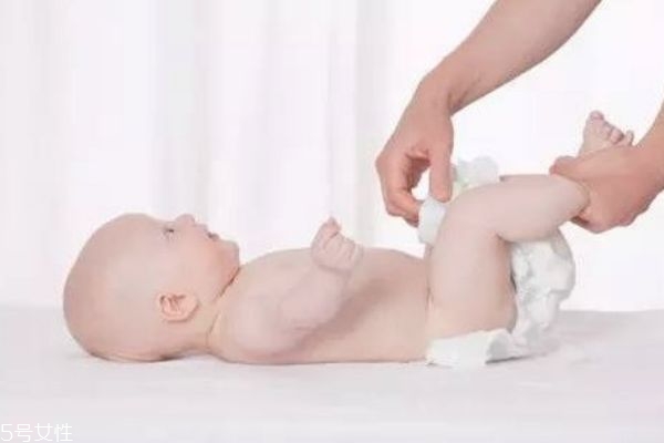 導(dǎo)致寶寶紅屁股的原因 4個(gè)辦法輕松應(yīng)對