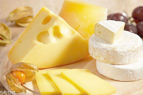 奶酪哪種好吃 奶香奶酪vs重口味奶酪 奶酪哪種好吃 奶香奶酪vs重口味奶酪