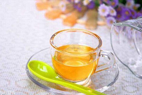 蜂蜜顏色深淺哪種好 以淺淡色為佳 蜂蜜顏色深淺哪種好 以淺淡色為佳