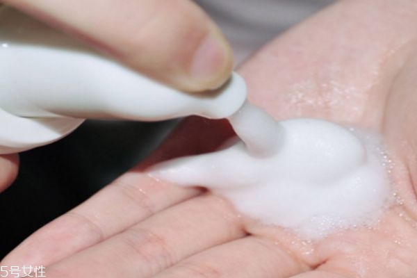 歐緹麗洗面奶是氨基酸嗎 歐緹麗洗面奶的價(jià)格 歐緹麗洗面奶是氨基酸嗎 歐緹麗洗面奶的價(jià)格