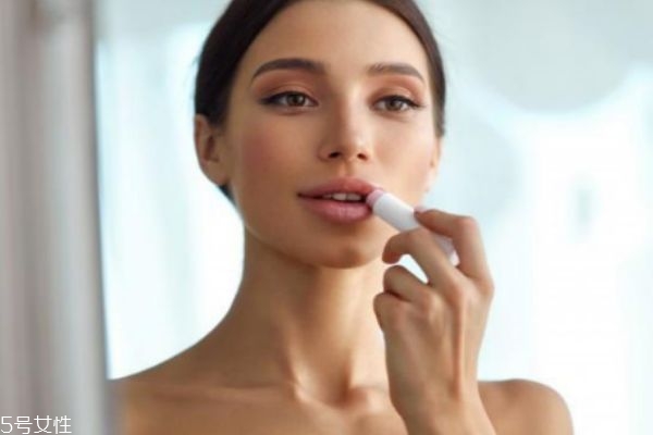 潤唇膏被吃了怎么辦 別擔(dān)心