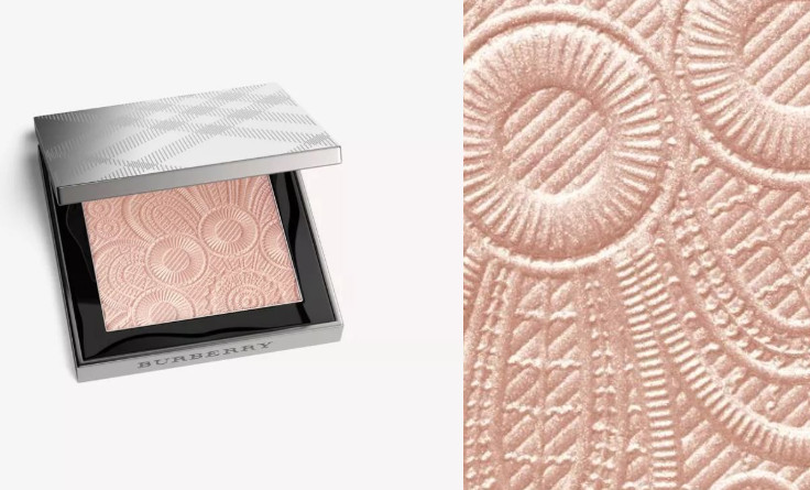 提亮膚色用什么化妝品 什么化妝品能提亮膚色 提亮膚色用什么化妝品 什么化妝品能提亮膚色