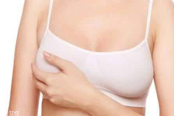 孕婦產后乳房有硬塊是怎么回事