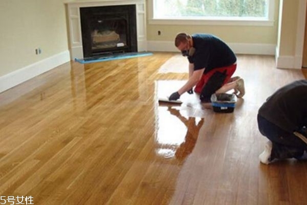 木地板打蠟方法 為什么要打蠟 木地板打蠟方法 為什么要打蠟