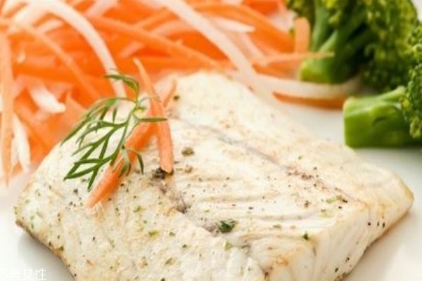 鱈魚適合寶寶吃嗎 寶寶吃鱈魚有什么好處 鱈魚適合寶寶吃嗎 寶寶吃鱈魚有什么好處