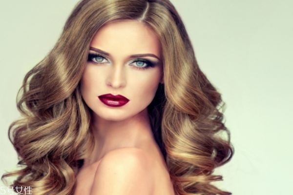 蒸臉器可以加精油嗎 蒸臉器加精油的好處 蒸臉器可以加精油嗎 蒸臉器加精油的好處