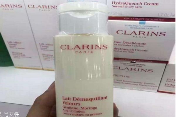 嬌韻詩(shī)白吸盤好嗎 嬌韻詩(shī)白吸盤和綠吸盤的區(qū)別 嬌韻詩(shī)白吸盤好嗎 嬌韻詩(shī)白吸盤和綠吸盤的區(qū)別