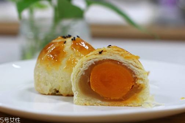 減肥可以吃蛋黃嗎 一次吃一個沒關(guān)系 減肥可以吃蛋黃嗎 一次吃一個沒關(guān)系