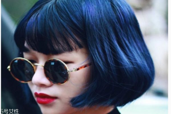 藍(lán)黑色是什么顏色 藍(lán)黑色頭發(fā)圖片 藍(lán)黑色是什么顏色 藍(lán)黑色頭發(fā)圖片