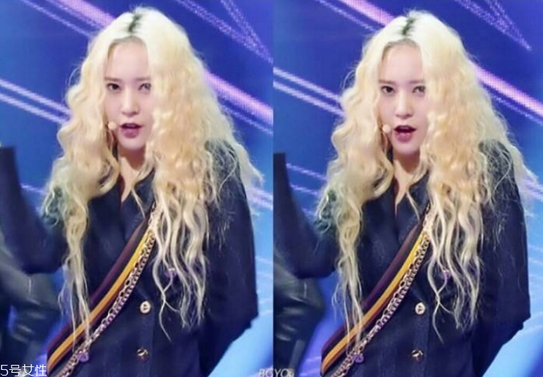 泡面卷發(fā)型怎么弄 自然泡面頭發(fā)型圖片 泡面卷發(fā)型怎么弄 自然泡面頭發(fā)型圖片