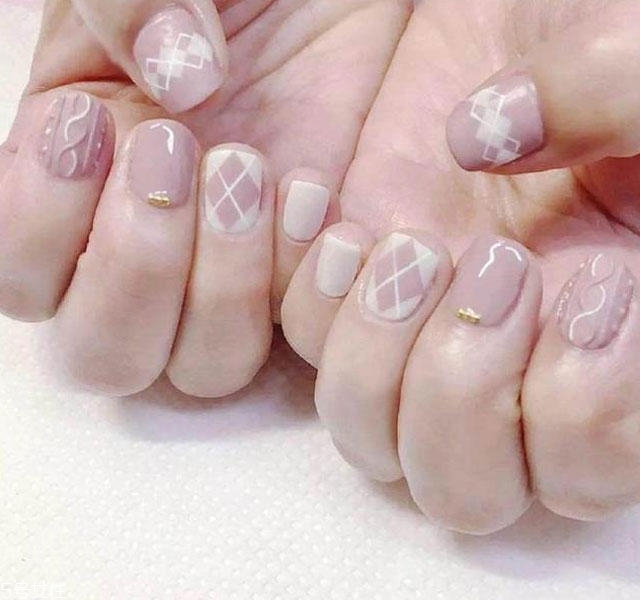 秋冬豆沙色美甲圖片2018 不管誰(shuí)做都好看 秋冬豆沙色美甲圖片2018 不管誰(shuí)做都好看