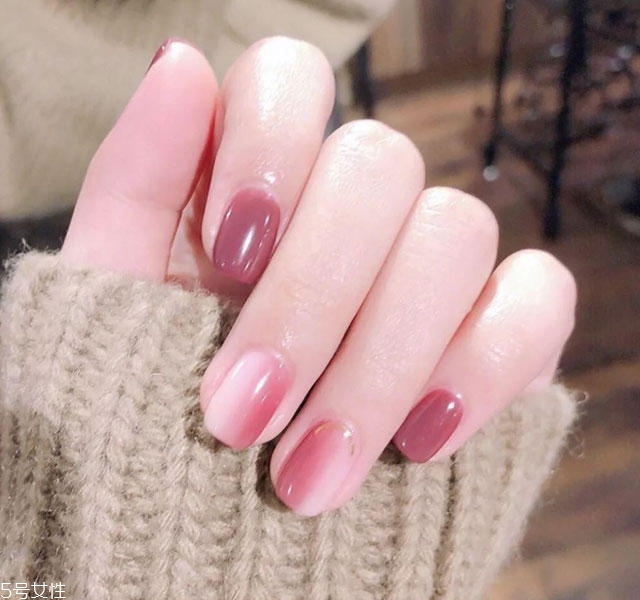 秋冬豆沙色美甲圖片2018 不管誰(shuí)做都好看 秋冬豆沙色美甲圖片2018 不管誰(shuí)做都好看