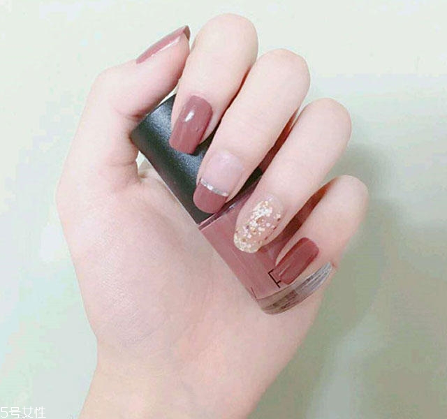 秋冬豆沙色美甲圖片2018 不管誰(shuí)做都好看 秋冬豆沙色美甲圖片2018 不管誰(shuí)做都好看