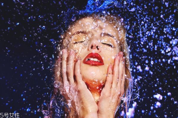 皂基洗面奶適合油皮嗎 皂基洗面奶的優(yōu)缺點 皂基洗面奶適合油皮嗎 皂基洗面奶的優(yōu)缺點