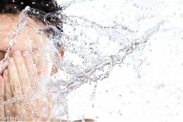 無泡洗面奶能洗干凈嗎 無泡洗面奶更適合敏感肌 無泡洗面奶能洗干凈嗎 無泡洗面奶更適合敏感肌