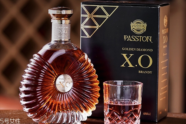 怎樣選白蘭地 3招挑選優(yōu)質(zhì)白蘭地 怎樣選白蘭地 3招挑選優(yōu)質(zhì)白蘭地