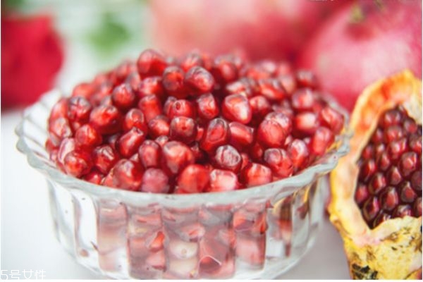 來月經(jīng)可以吃番石榴嗎 酸石榴的功效 來月經(jīng)可以吃番石榴嗎 酸石榴的功效