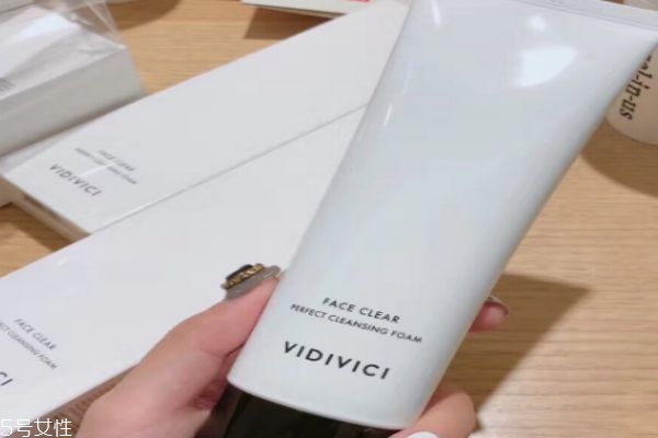 vidivici洗面奶孕婦可以用嗎 平價香奈兒 vidivici洗面奶孕婦可以用嗎 平價香奈兒