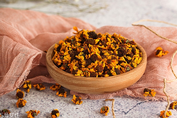 中年女性越活越年輕的秘訣 中年女性越活越年輕的秘訣