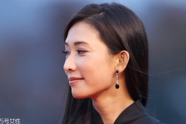 頭皮屑可以根治嗎 只能預(yù)防不能根治 頭皮屑可以根治嗎 只能預(yù)防不能根治