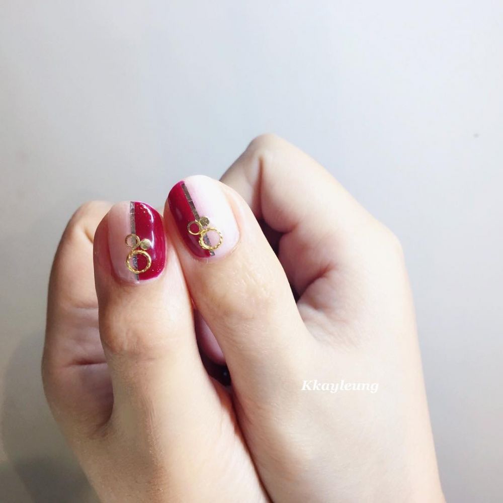 楓葉紅美甲圖片 冬季美甲楓葉紅 楓葉紅美甲圖片 冬季美甲楓葉紅