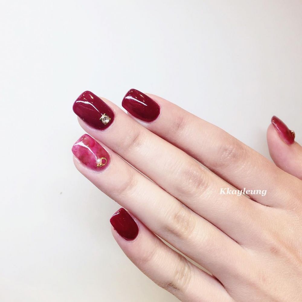楓葉紅美甲圖片 冬季美甲楓葉紅 楓葉紅美甲圖片 冬季美甲楓葉紅
