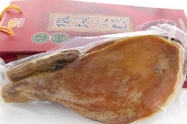 整塊火腿怎么吃 現(xiàn)切現(xiàn)吃即可 整塊火腿怎么吃 現(xiàn)切現(xiàn)吃即可