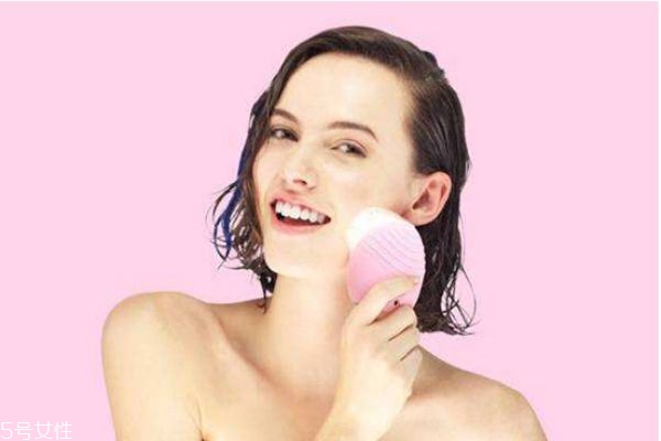 潔面儀會(huì)把毛孔變大嗎 潔面美容儀器推薦 潔面儀會(huì)把毛孔變大嗎 潔面美容儀器推薦