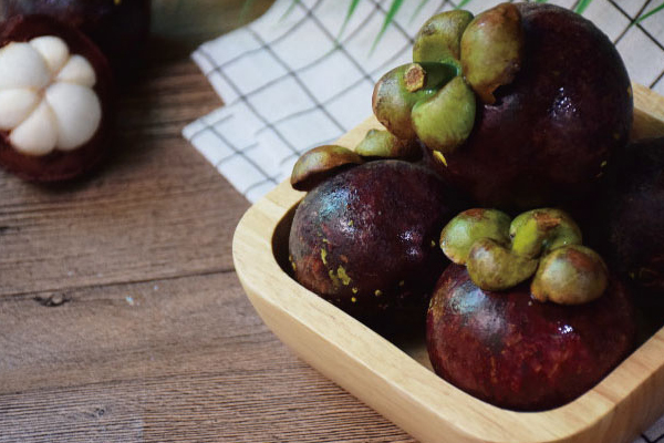 油竹和山竹的區(qū)別 山竹是統(tǒng)稱(chēng)