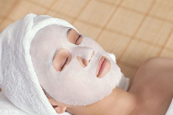 美白面膜真的能美白嗎 美白面膜使用注意事項(xiàng) 美白面膜真的能美白嗎 美白面膜使用注意事項(xiàng)