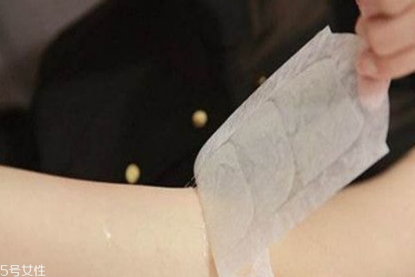 蠟紙脫毛多久可以洗澡 小心患上毛囊炎 蠟紙脫毛多久可以洗澡 小心患上毛囊炎