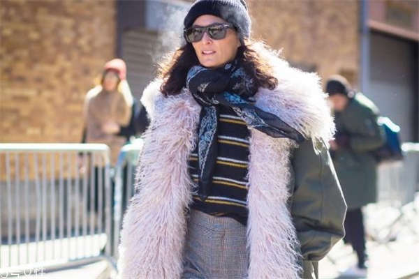 派克服適合多大年齡穿 溫暖與時尚共存