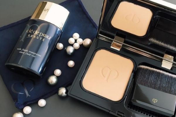 粉餅哪個牌子持久控油 適合大油田的控油粉餅 粉餅哪個牌子持久控油 適合大油田的控油粉餅