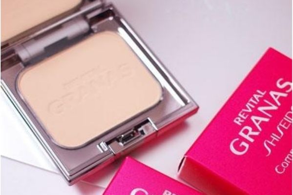 粉餅哪個牌子持久控油 適合大油田的控油粉餅 粉餅哪個牌子持久控油 適合大油田的控油粉餅