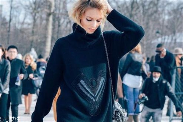 毛衣裙適合什么身材穿 這樣挑才適合自己 毛衣裙適合什么身材穿 這樣挑才適合自己