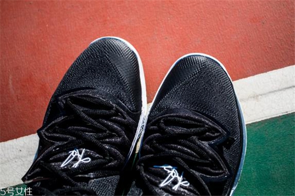 耐克歐文5耐磨嗎 外場(chǎng)放心打 耐克歐文5耐磨嗎 外場(chǎng)放心打