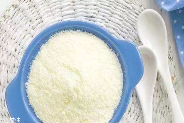 片狀米粉和粉狀米粉的區(qū)別 寶媽們?cè)撊绾芜x擇 片狀米粉和粉狀米粉的區(qū)別 寶媽們?cè)撊绾芜x擇