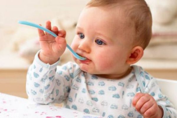 嬰兒米粉可以煮著吃嗎 選購(gòu)米粉注意點(diǎn) 嬰兒米粉可以煮著吃嗎 選購(gòu)米粉注意點(diǎn)