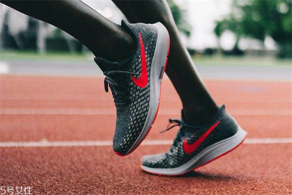 耐克飛馬35多少錢 跑馬者必備跑鞋 耐克飛馬35多少錢 跑馬者必備跑鞋
