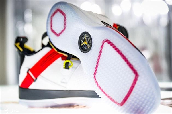 aj33偏碼嗎 按平時(shí)碼數(shù)購(gòu)買 aj33偏碼嗎 按平時(shí)碼數(shù)購(gòu)買