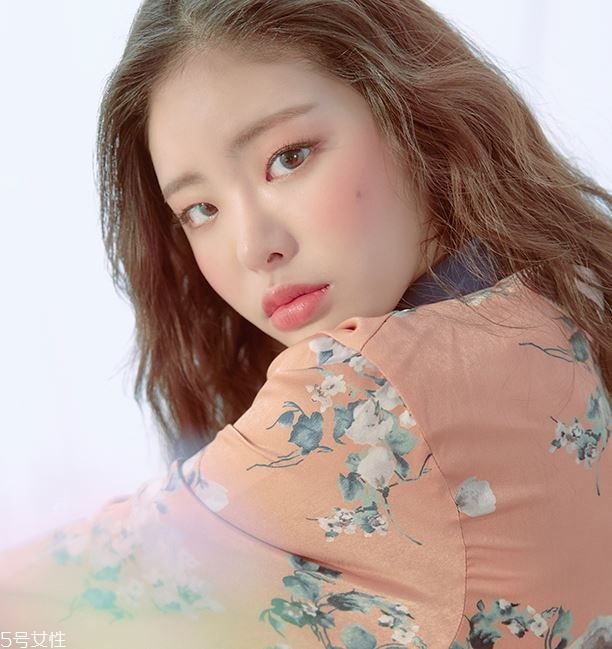 粉色調(diào)胭脂哪個牌子好 粉色調(diào)胭脂哪個牌子好