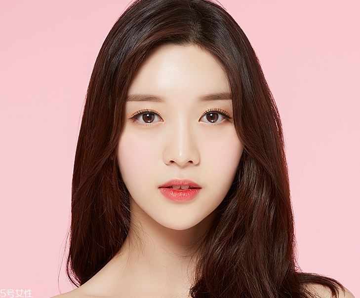 粉色調(diào)胭脂哪個牌子好 粉色調(diào)胭脂哪個牌子好