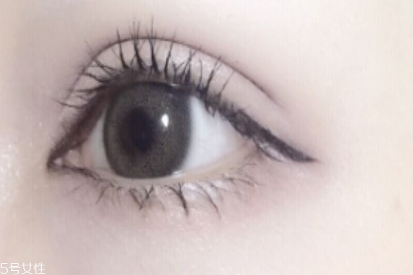 艾杜莎睫毛打底好用嗎 讓你告別假睫毛 艾杜莎睫毛打底好用嗎 讓你告別假睫毛