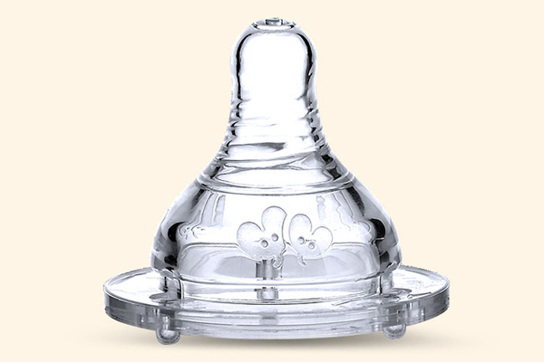 新生兒奶嘴用幾個(gè)孔的 1個(gè)圓孔適合新生兒 新生兒奶嘴用幾個(gè)孔的 1個(gè)圓孔適合新生兒