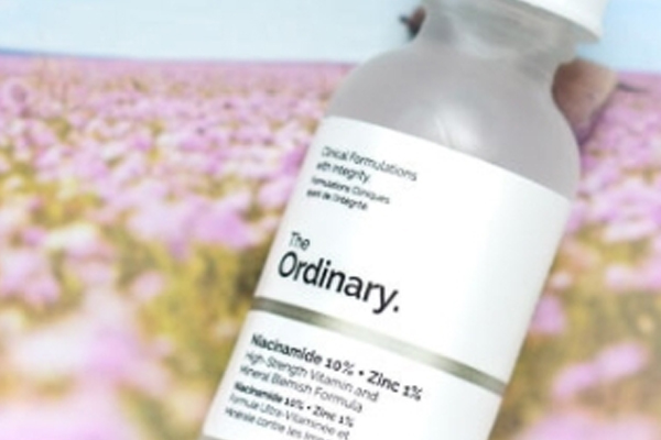 煙酰胺不耐受起閉口怎么回事？煙酰胺不耐受怎么辦？