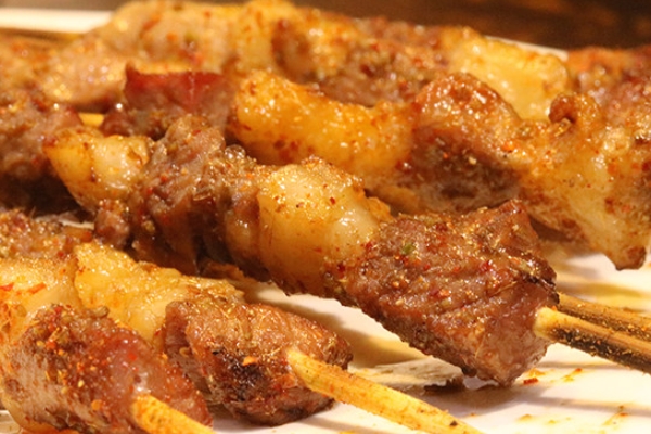羊肉串的腌制方法 這個(gè)味道才正宗 羊肉串的腌制方法 這個(gè)味道才正宗