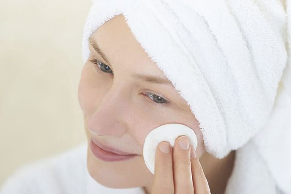 敏感肌冬天用什么補水 冬季敏感肌水乳推薦 敏感肌冬天用什么補水 冬季敏感肌水乳推薦